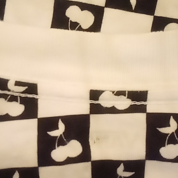 Vans Cherry Check Crop Top - Picture 9 of 9